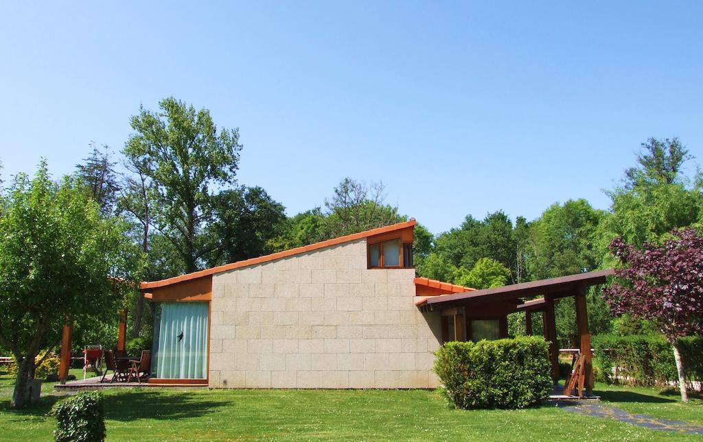 Bungalow Camping Los Manzanos سانتا كروز دي أوليروس المظهر الخارجي الصورة